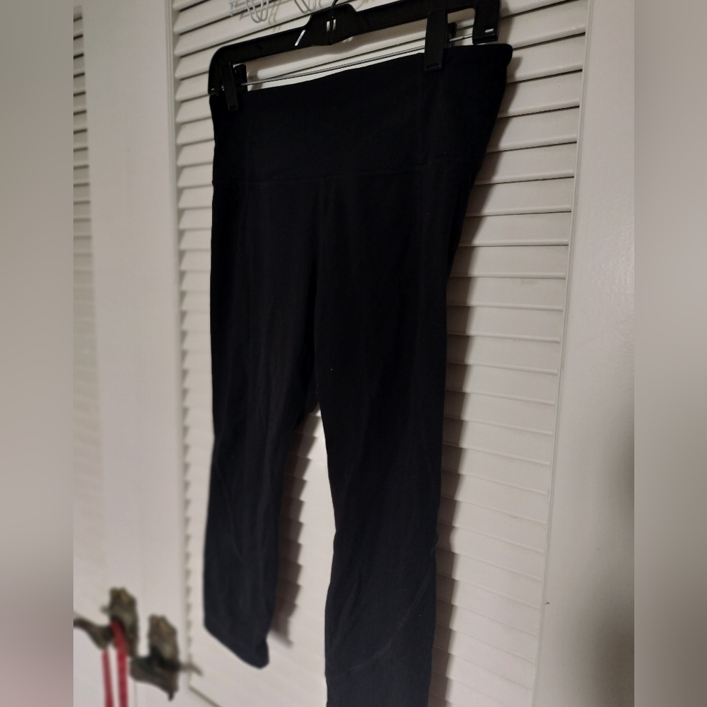 Athleta Women's Black Capri Leggings Size Medium